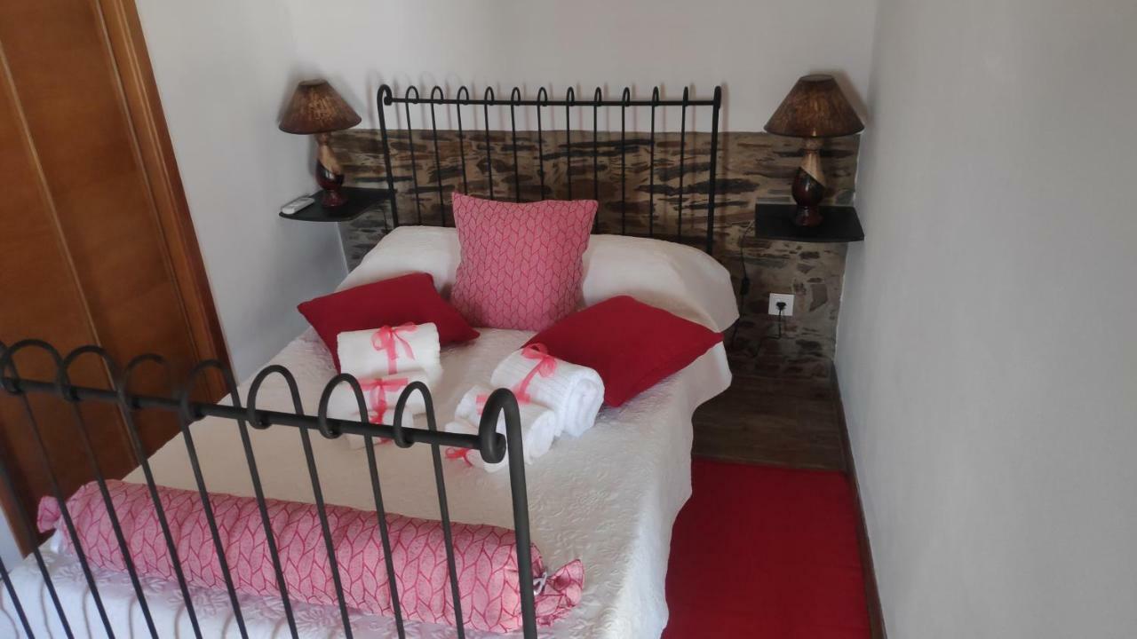 Casa O Chaparrinho Villa Монсарас Екстериор снимка